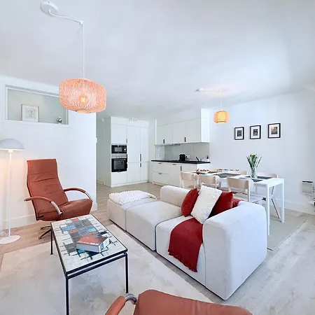 Ruime Moderne Duplex In * 오스텐드