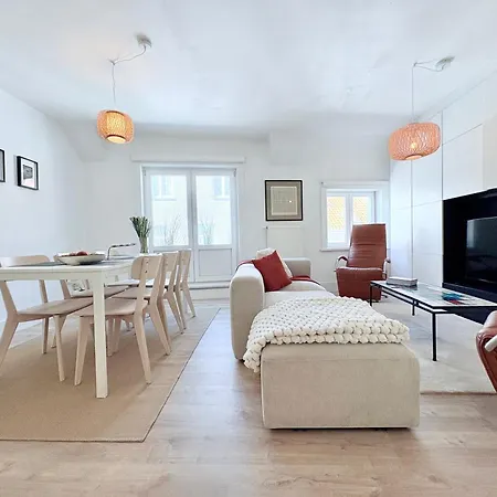 Ruime Moderne Duplex In Daire